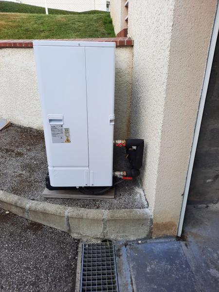 Climatix installe pompes à chaleur, climatisations, panneaux solaires et bornes IRVE au Havre. Entreprise RGE experte en confort thermique et économies d’énergie.