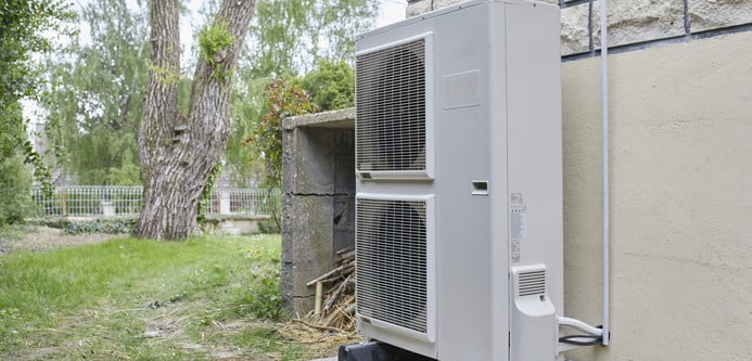 Climatix installe pompes à chaleur, climatisations, panneaux solaires et bornes IRVE au Havre. Entreprise RGE experte en confort thermique et économies d’énergie.