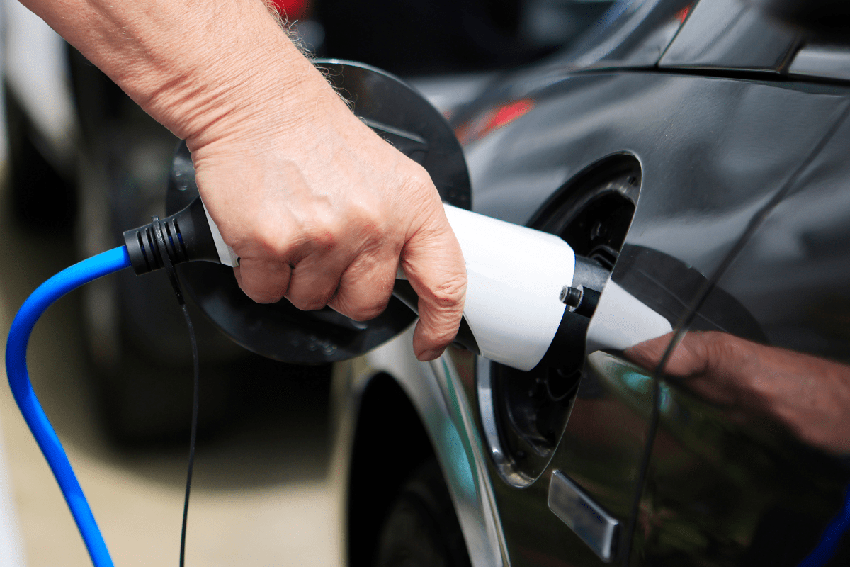 Recharge voiture électrique à domicile guide complet